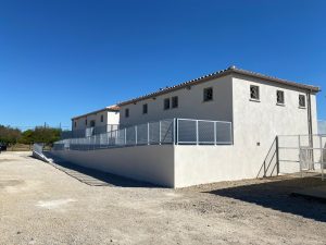 2020 VESTIAIRE ET CLUB HOUSE STADE DES 28 PONTS A GALLARGUES LE MONTUEUX